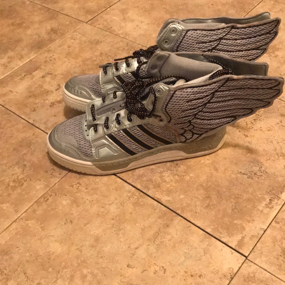 Adidas Jeremy Scott Wings